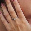 Boda Joyeria Luis Luna | Anillo Yin Diamantes 0,17Ct G-Vs Oro Blanco 18K